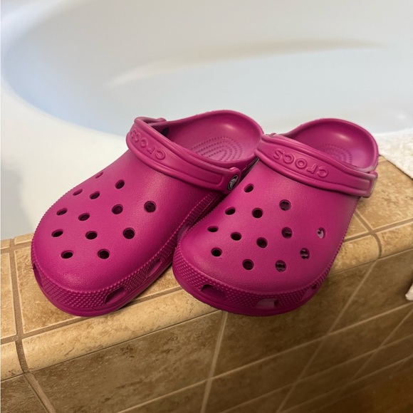 REDUCED...Crocs Womens Classic Clog - Pink - Picture 3 of 3